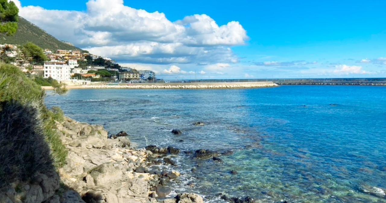 Appartamento Perla Bianca, Con Wifi E Air Con Cala Gonone Dış mekan fotoğraf