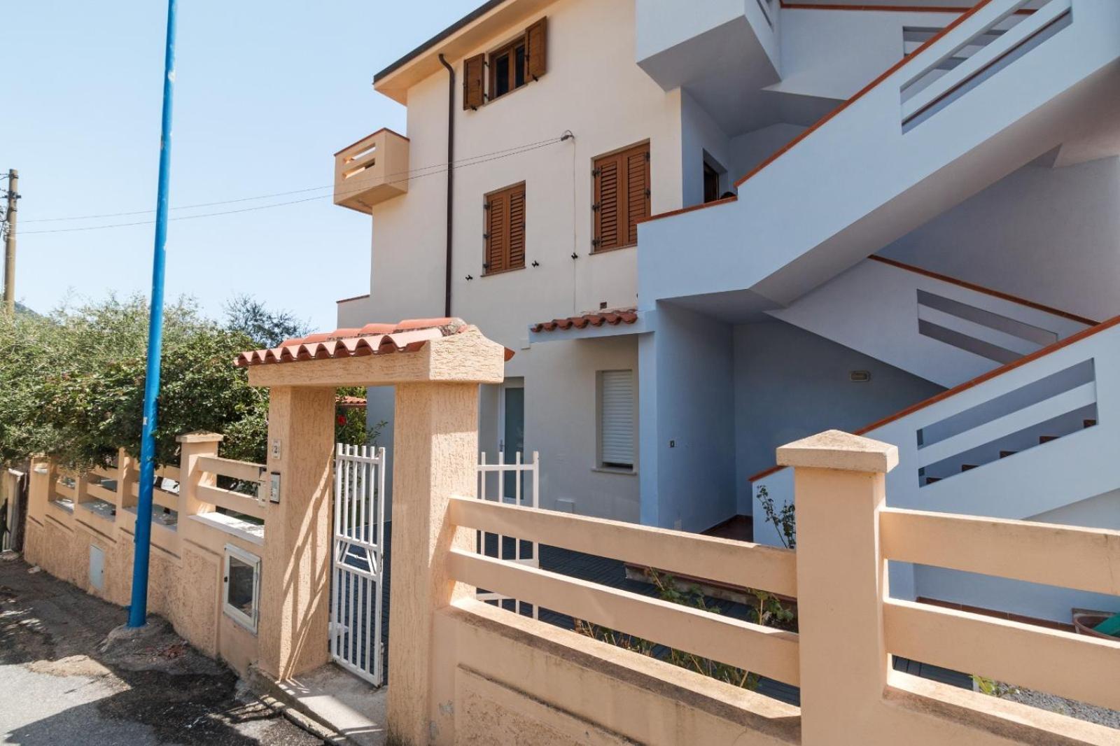 Appartamento Perla Bianca, Con Wifi E Air Con Cala Gonone Dış mekan fotoğraf